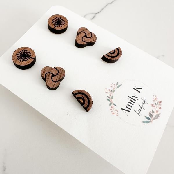 Apparel & Accessories