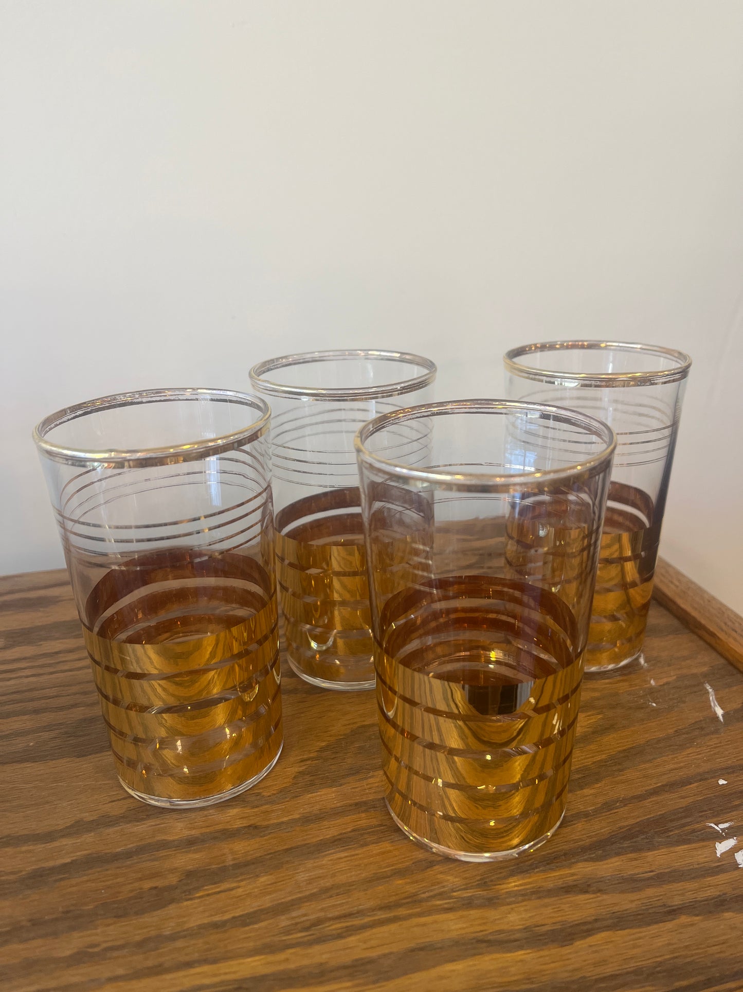 Vintage Pitcher with matching drinking glasses (set of 4)