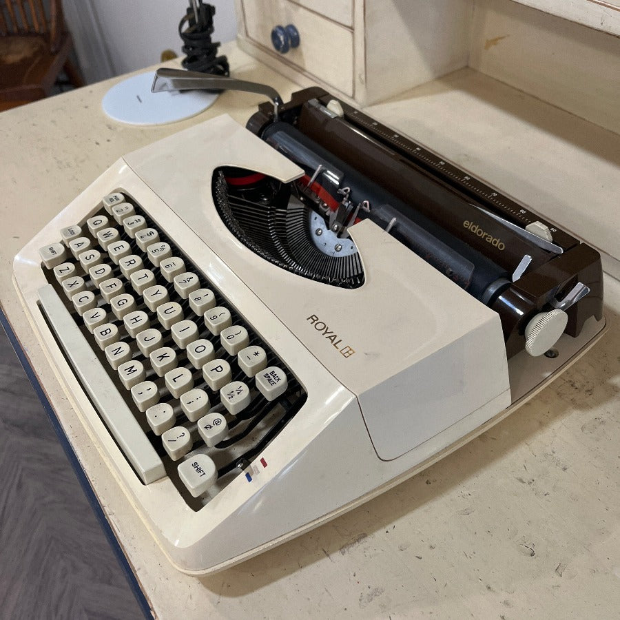 Royal Eldorado Typewriter (working)