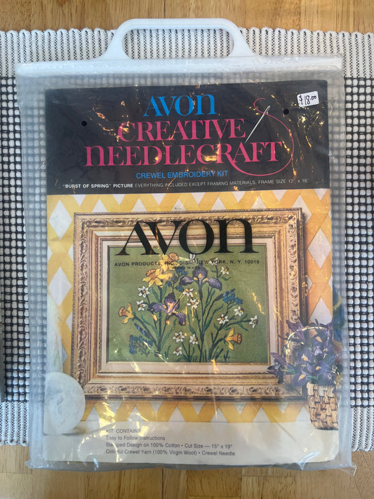 Avon Creative Needlecraft Kit (vintage)