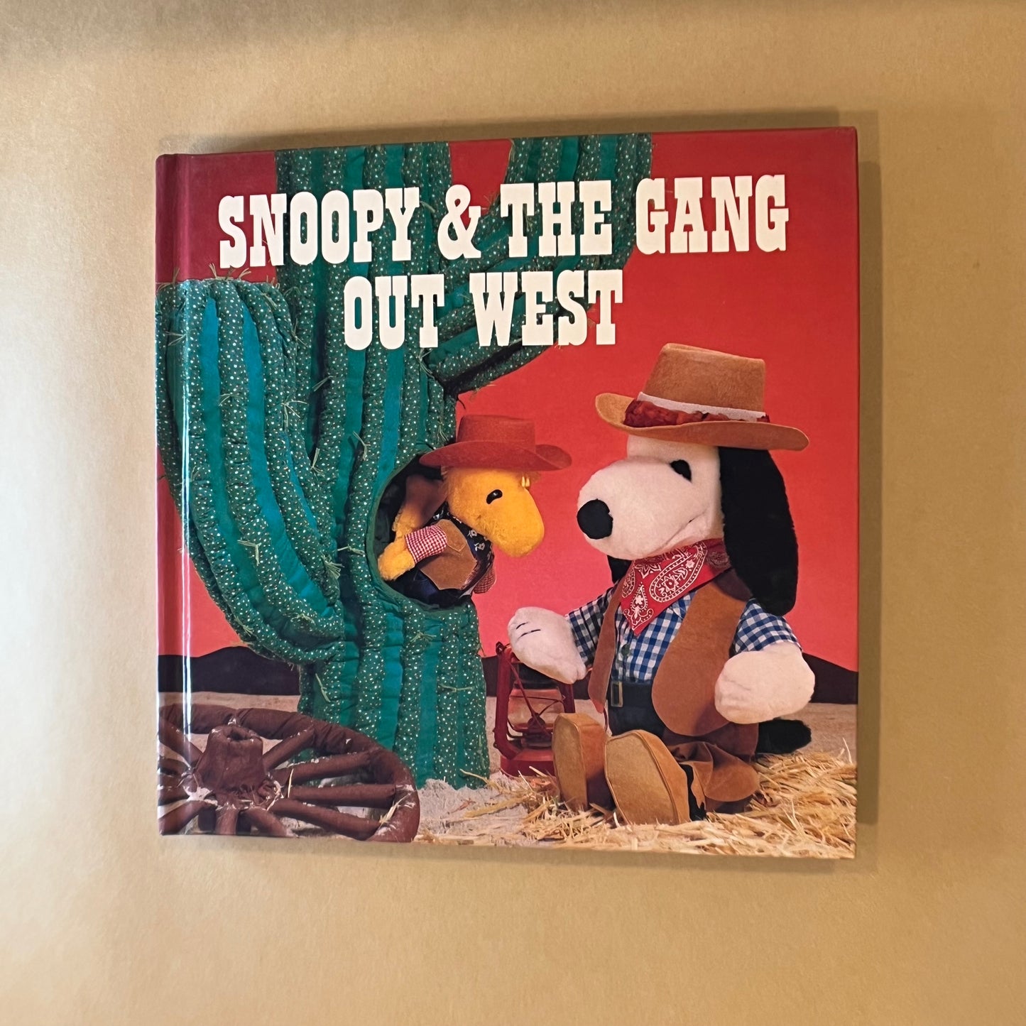 Snoopy & The Gang Out West